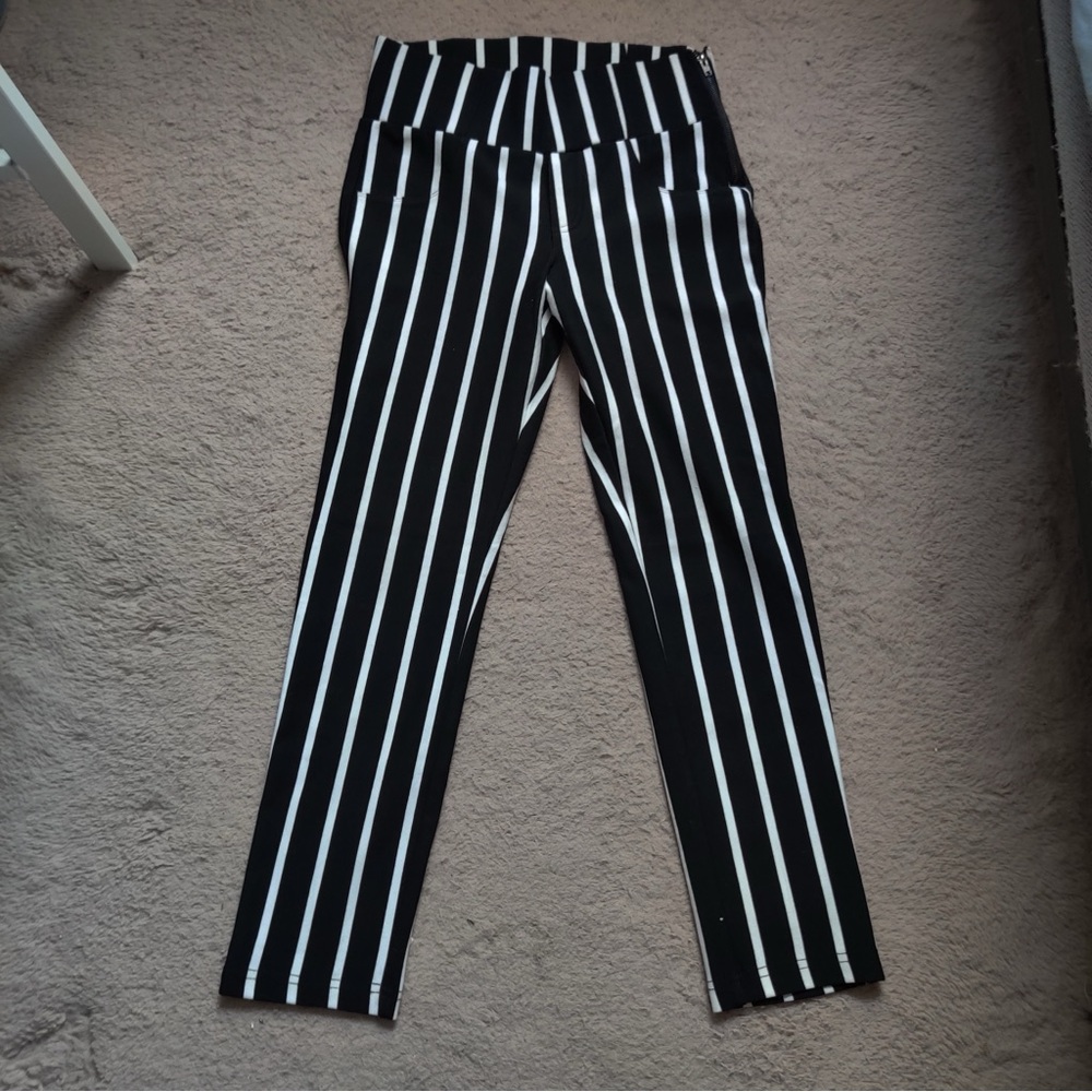 Black White Striped Skinny Crop Pants